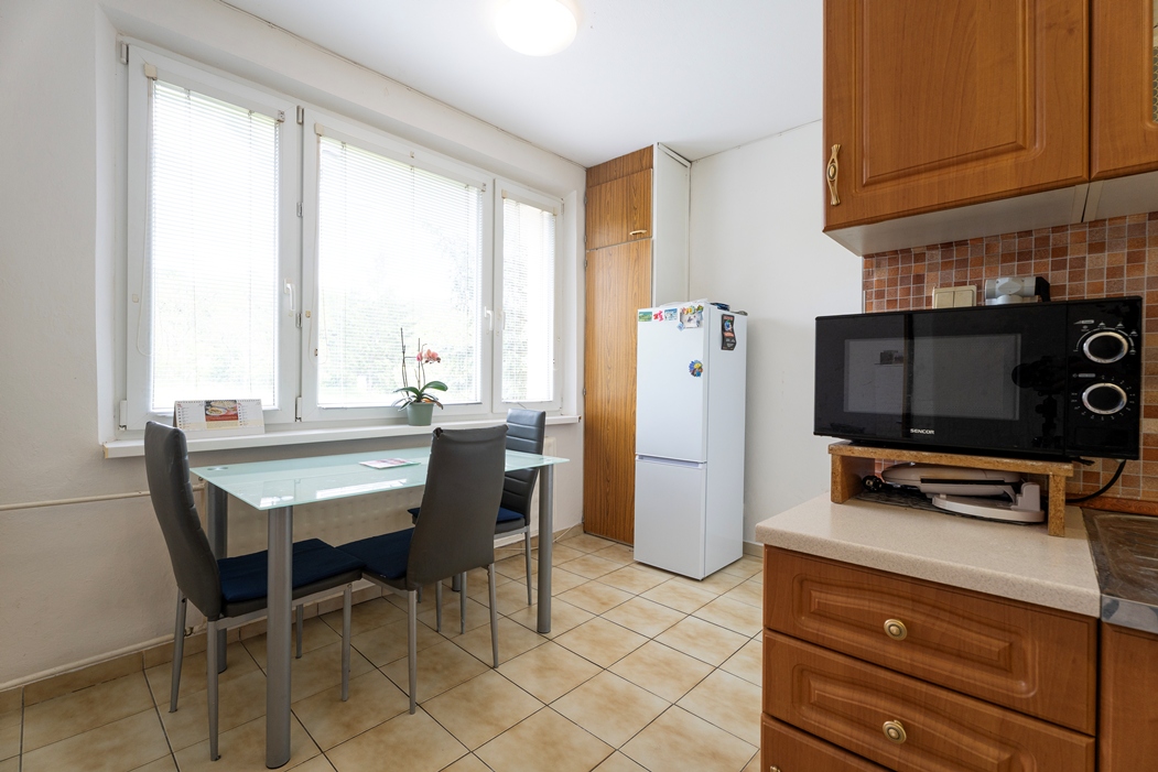 EXKLUZÍVNE  NA PREDAJ 3 IZBOVÝ BYT S BALKÓNOM V KRUPINE