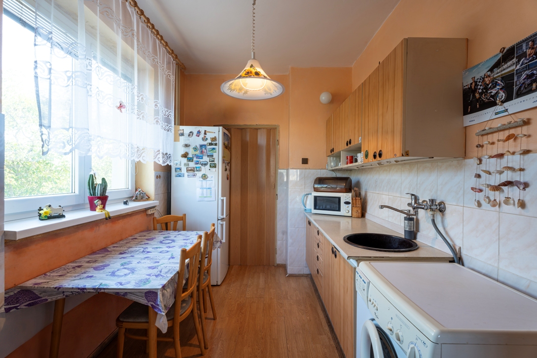 PREDANÝ-EXKLUZÍVNE Na predaj 3-izbový byt s balkónom v krásnej lokalite so záhradkou